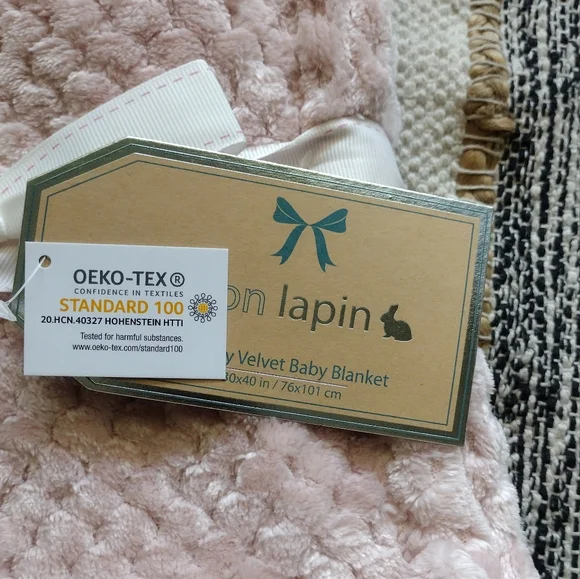 Mon Lapin Luxury Pink Baby Blanket - Picture 2 of 5